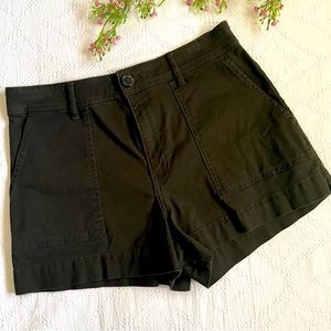 High-waisted Utility Shorts